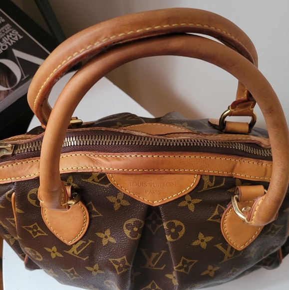 Louis Vuitton Tivoli Bag - Picture 11 of 12